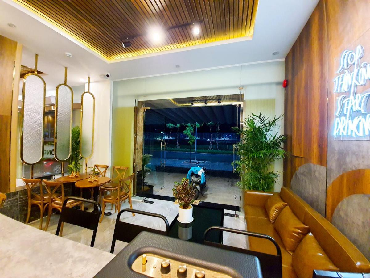 Dong Hai Hotel _ Rach Gia Extérieur photo